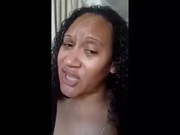 Queenp131788  live sex cam