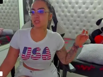 Scarlett_luv  live sex cam