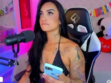 Scarlett_luv  live sex cam