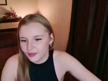 Snezhanamay  live sex cam