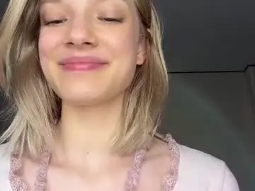 Ardisparty  live sex cam