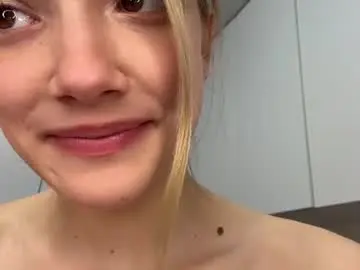 Ardisparty  live sex cam