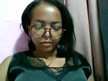 Bakoly375713  live sex cam