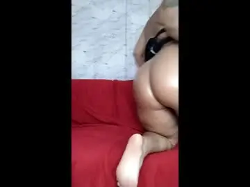 Beatriz_g  live sex cam