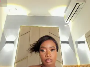 Britanymooree  live sex cam