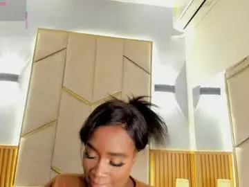 Britanymooree  live sex cam