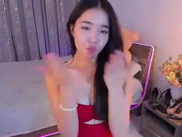 Dollyiaa  live sex cam