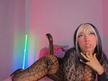 Emily_walker4  live sex cam