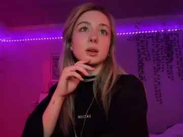 Happy_milly  live sex cam