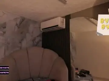 Katemoss70  live sex cam