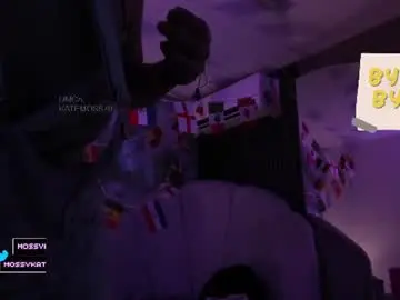 Katemoss70  live sex cam