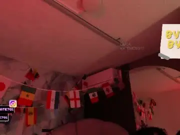Katemoss70  live sex cam