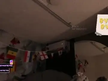 Katemoss70  live sex cam