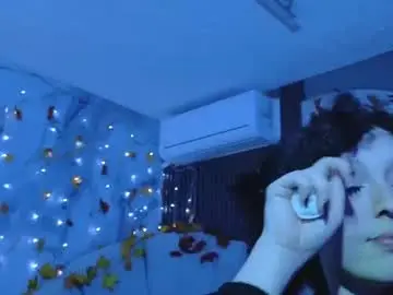Katemoss70  live sex cam
