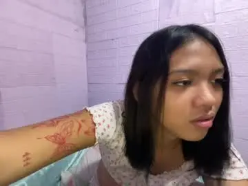 Kinnalicous  live sex cam