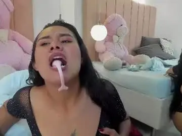 Lilyy_rose_  live sex cam