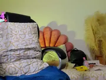 Niickyjones  live sex cam