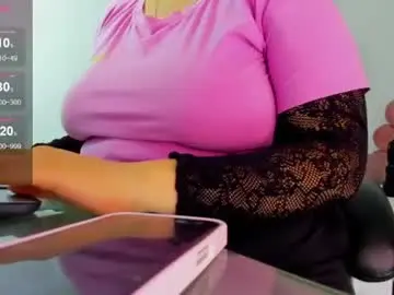 Niickyjones  live sex cam