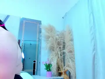Niickyjones  live sex cam