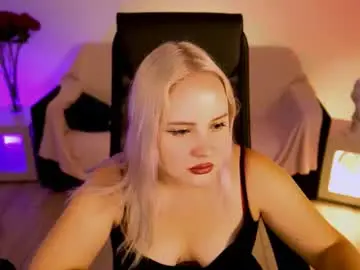 Stellawatts  live sex cam