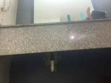 Tastycakes96  live sex cam