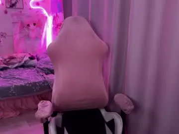 Yanderewaif_u  live sex cam