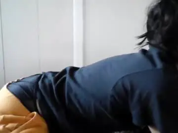 Yourbigbootybestie  live sex cam