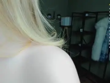_honeypeachy_  live sex cam