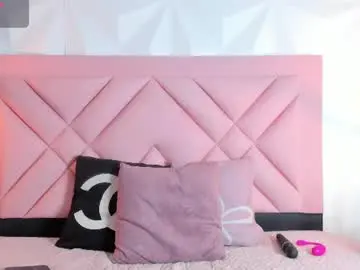 Caroline_daring  live sex cam