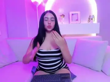 Emmy_kenner  live sex cam