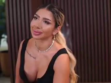 Lucyyrosse  live sex cam