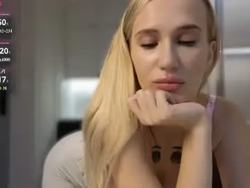 Luna_mp4  live sex cam