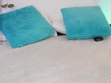 Sarabow  live sex cam