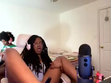 Taylorsosweets  live sex cam
