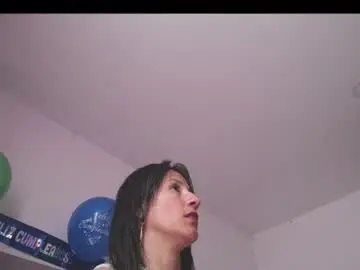 Yinn_silver  live sex cam