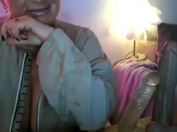 Blueskysierra  live sex cam
