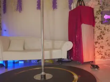 Emmasanzoficial  live sex cam