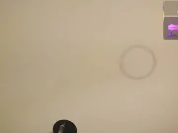 Emmasanzoficial  live sex cam