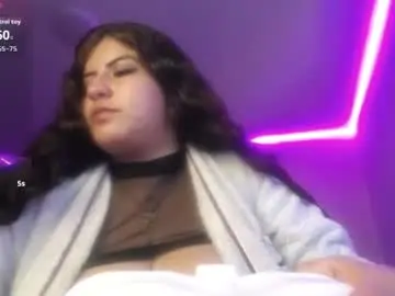 Kylievoosx18  live sex cam