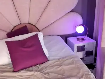 Martinafoxx_  live sex cam