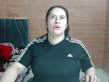 Paula__117  live sex cam