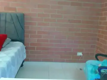 Paula__117  live sex cam
