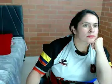 Paula__117  live sex cam