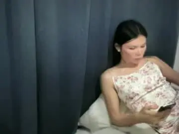 Thesweetgirlugly_lilly  live sex cam