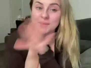 Tigoldbitties11  live sex cam