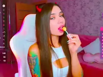Vinkiepinkie  live sex cam