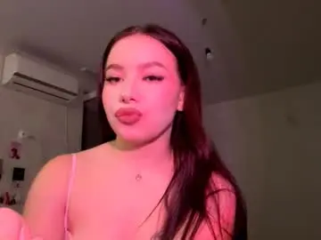 Wandacleal  live sex cam