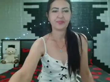 Adaveraa  live sex cam