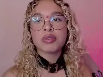 Haelycute  live sex cam
