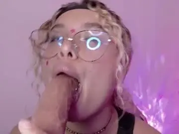 Haelycute  live sex cam